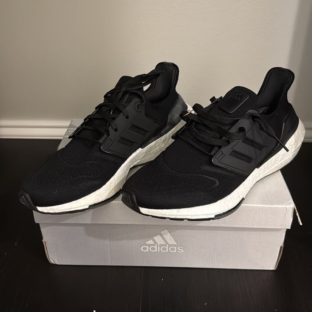 Adidas ultraboost 22